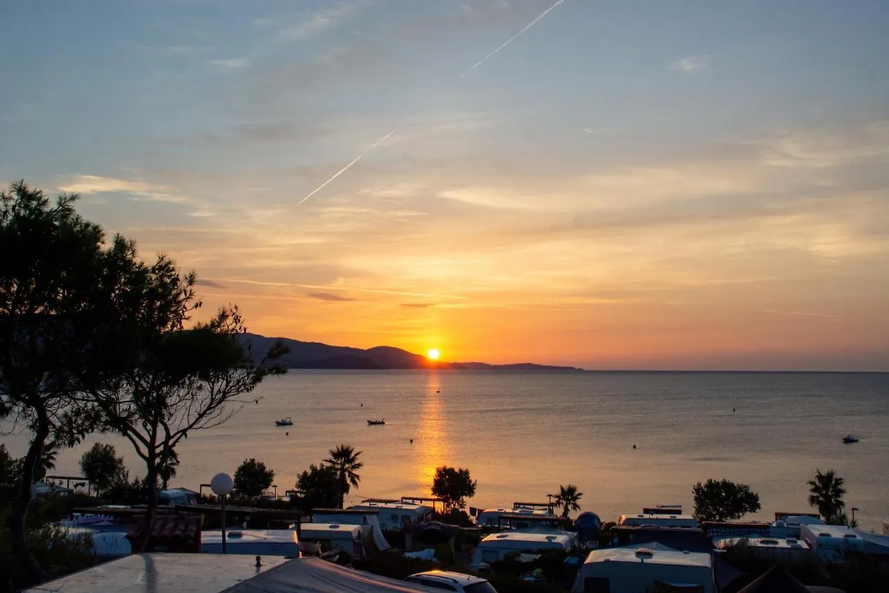 Camping Le Camp Du Domaine Bormes-les-Mimosas 0*,  France
