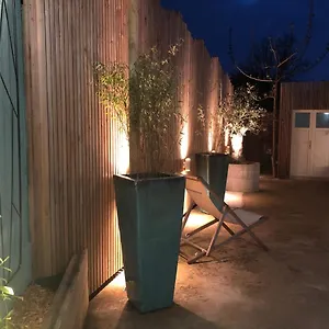 Du Mann Petite Maison Jardin à 100m Du Port De Avec Parking Privé , Vannes France